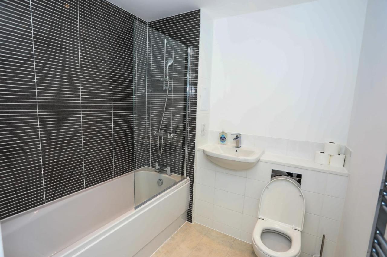 Lovely 2 Bed Apartment With Parking Londres Exterior foto